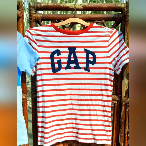 Gap Boy's Tee-shirt Bundle - Picture 3 of 7